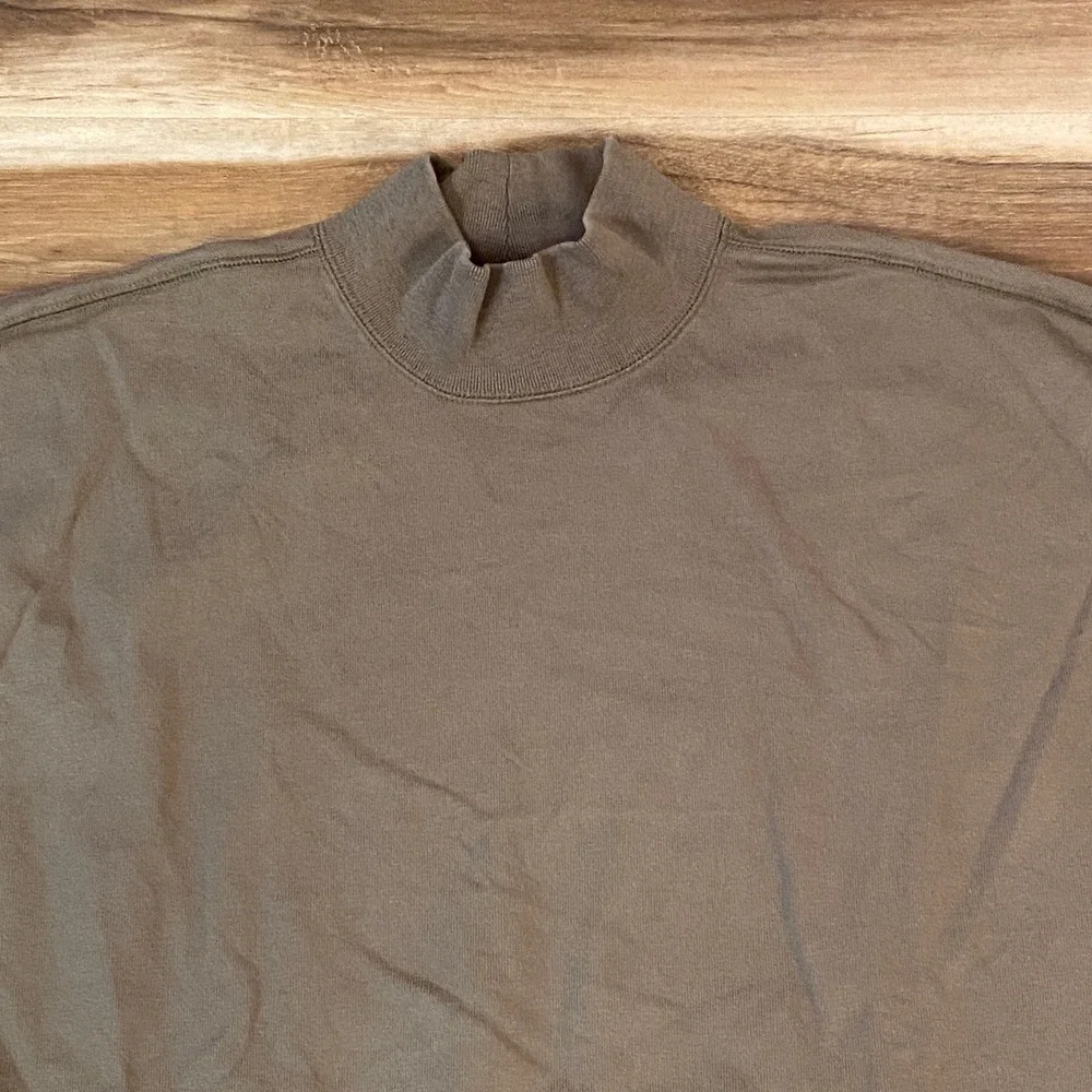 Banana Republic Shirt Men Large Mock Neck Long Sleeve T-Shirt Olive Green Cotton